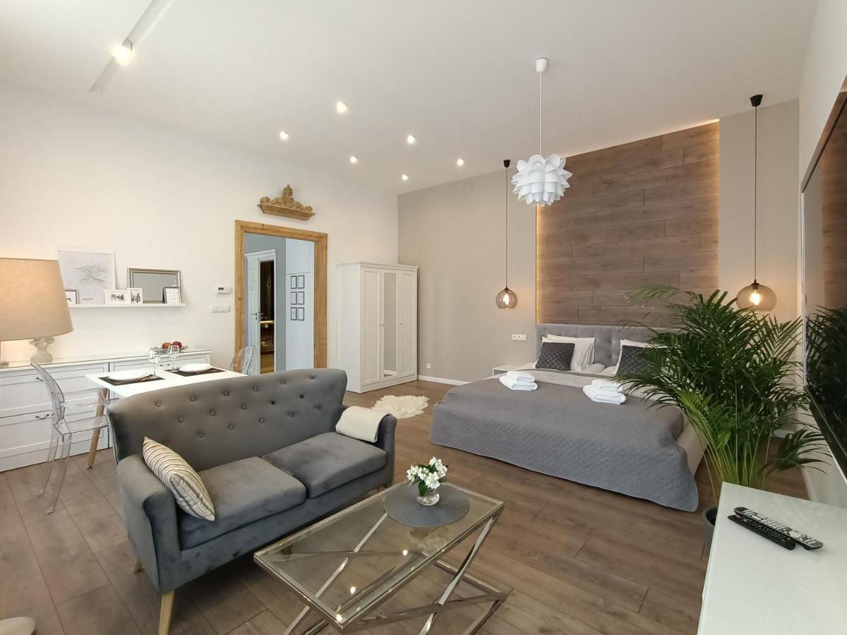 Myfive Apartments Красков Екстериор снимка