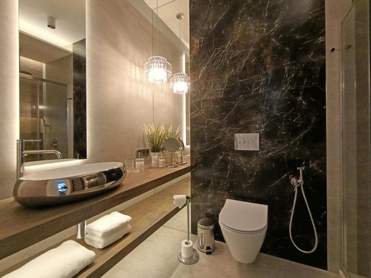 Myfive Apartments Красков Екстериор снимка