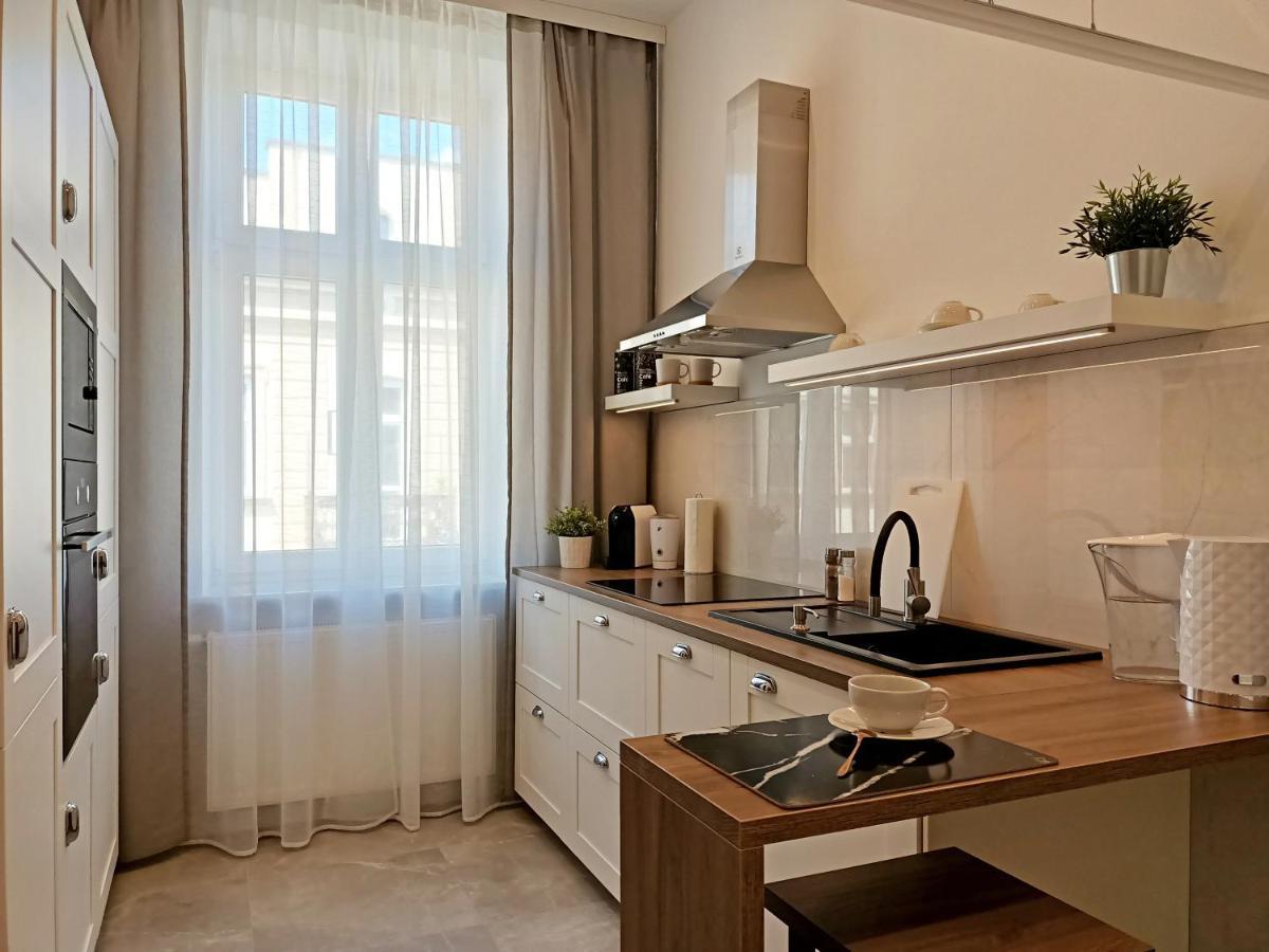 Myfive Apartments Красков Екстериор снимка